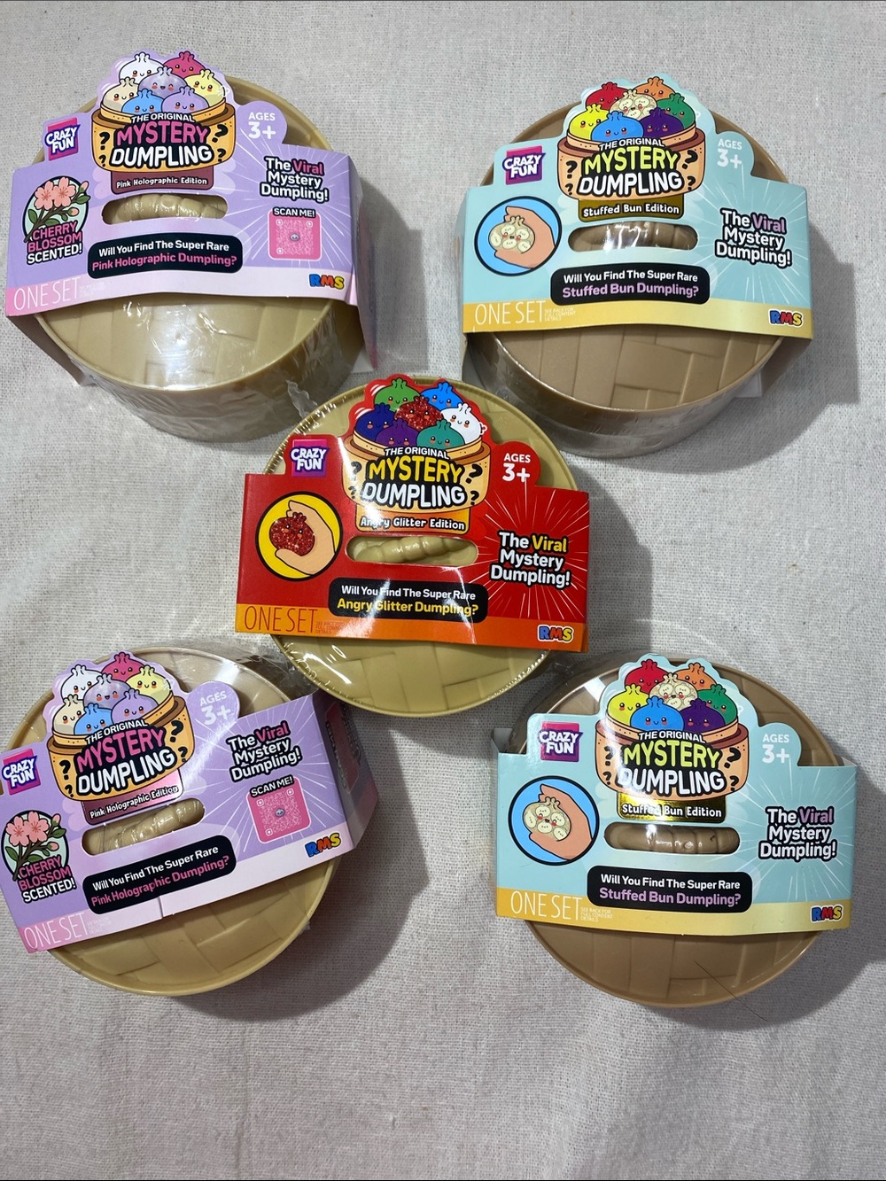 Crazy Fun Authentic‼️ Mystery Squishy Dumpling New Sealed